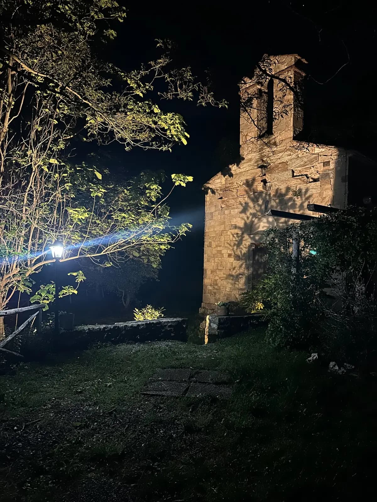 L'eremo di notte
